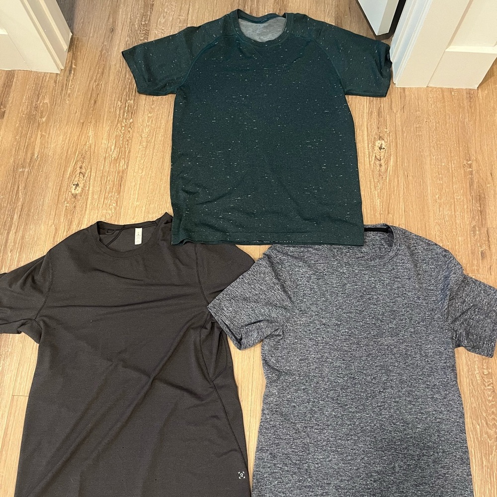 lululemon athletica Short Sleeve Tees - Black, Dark Green, Gray